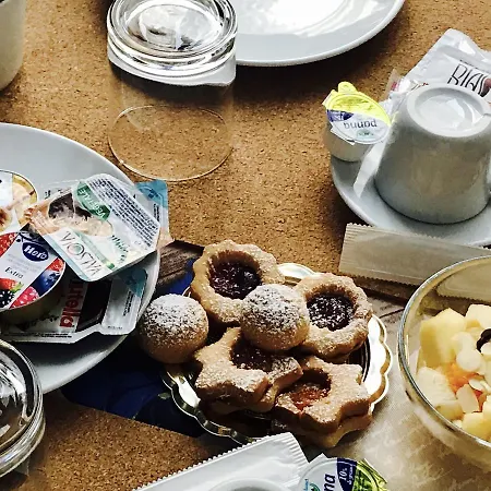 Foria 210 Bed & Breakfast 4*