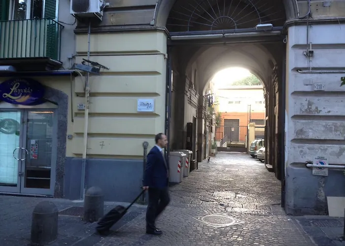 Oda ve Kahvaltı Foria 210 Napoli